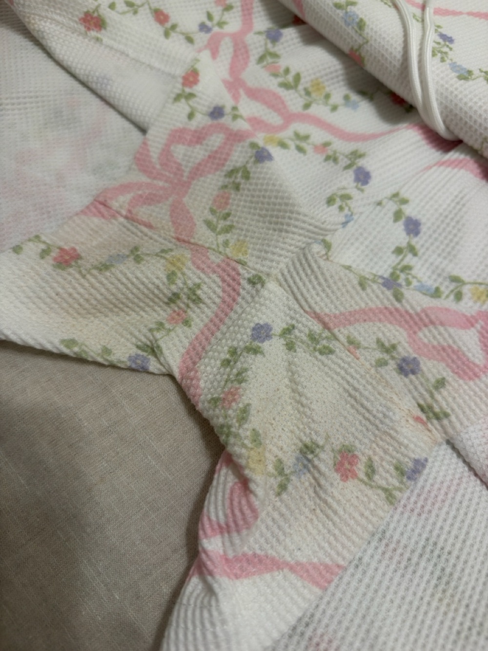 Happily Ever Threads Waffle Set - Picture 5 of 6